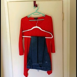 A sparkly red tunic with a straight leg pair of Je